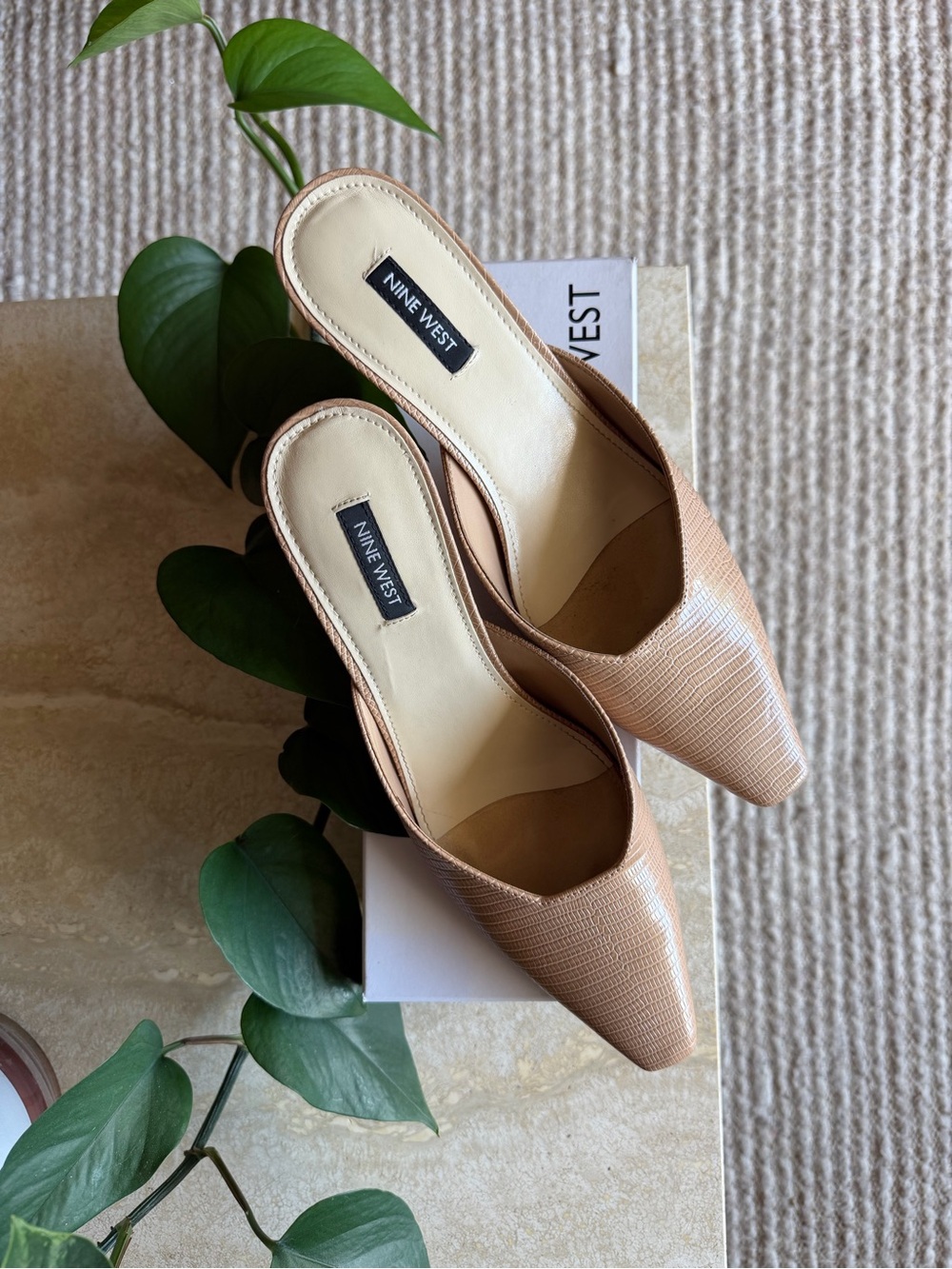 Nine West Women's Camenla Tan Slip-On Pointed-Toe Mules - Picture 1 of 10
